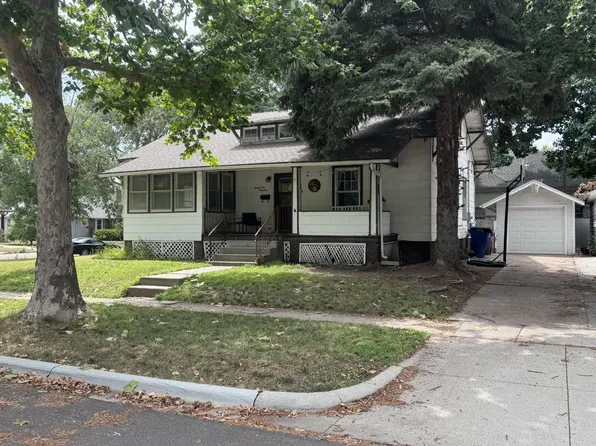 2100 8th Ave, Kearney, NE 68845