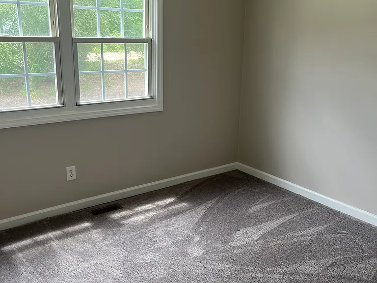 762 Maggie Ave — Photo 8