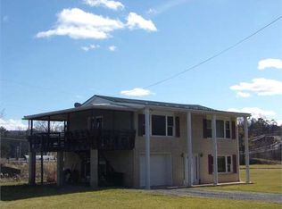 9386 Jacksonville Rd, Mill Hall, PA 17751