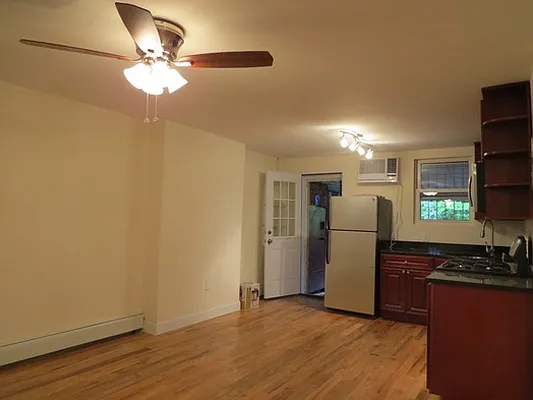 Rented by Capri Jet Realty Corp | media 4