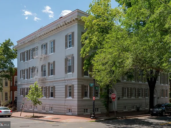 2908 Q St NW #106, Washington, DC 20007