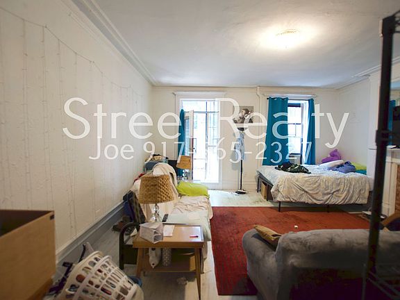 3rd image of 42 W 73rd St APT 3r