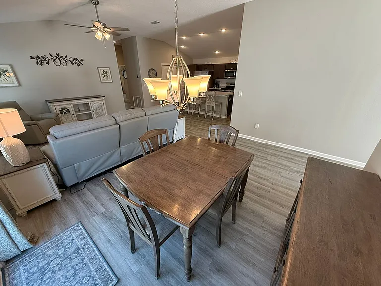 7185 Denver Ave — Photo 5