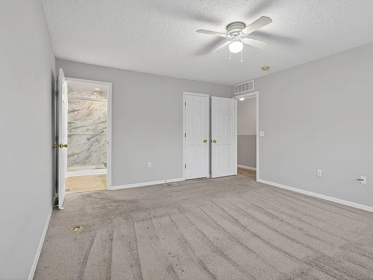 11816 Lake Bend Cir — Photo 20