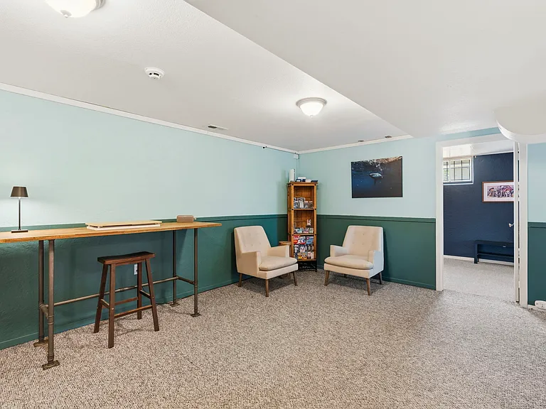1321 Eagle View Dr — Photo 20