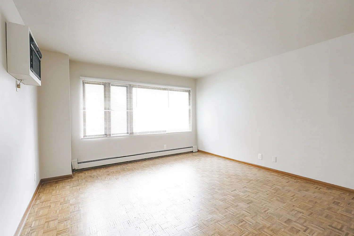 1 bed, 611 sqft, $689 — Photo 1