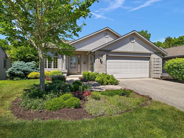 1925 Hidden Oak Ct SE, Kentwood, MI 49546