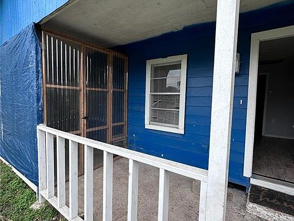 3rd image of 10904 NE Rankin Dr