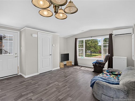 5th image of 38 Ulysse St