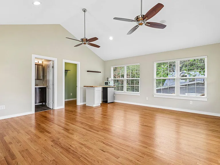 4315 Bellvue Ave — Photo 30