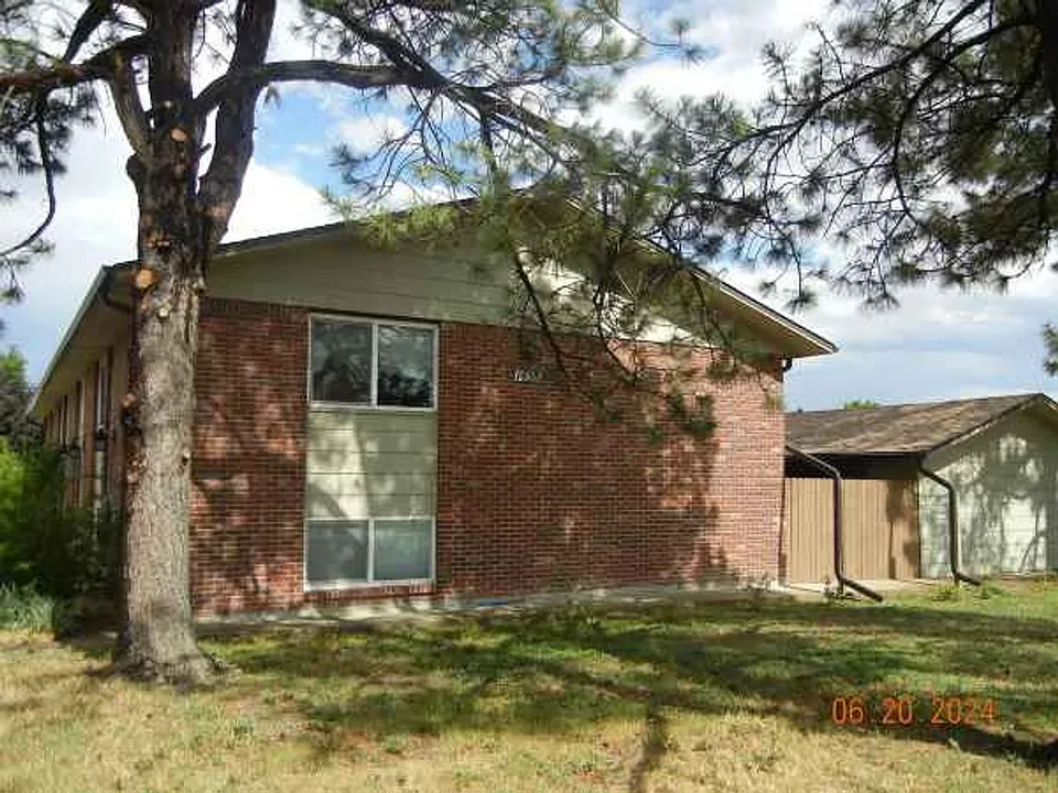 1438 Hover St #4