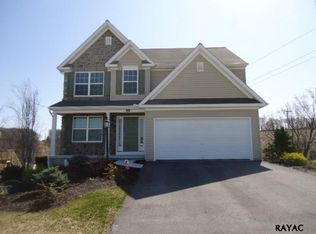 105 Azalea Dr, Windsor, PA 17366