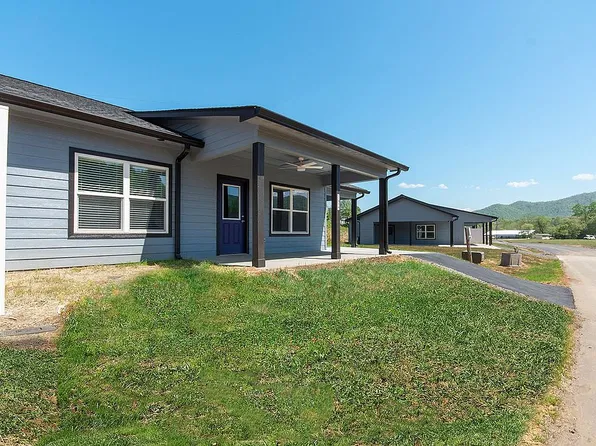 124 Diamond Ave, Franklin, NC 28734