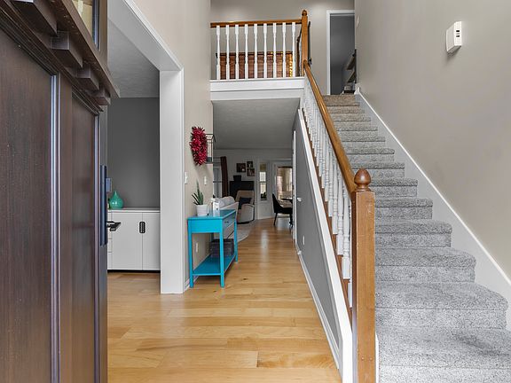 4th image of 680 Shannon Ct