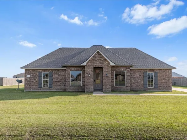 7483 Buckskin Dr, Iowa, LA 70647