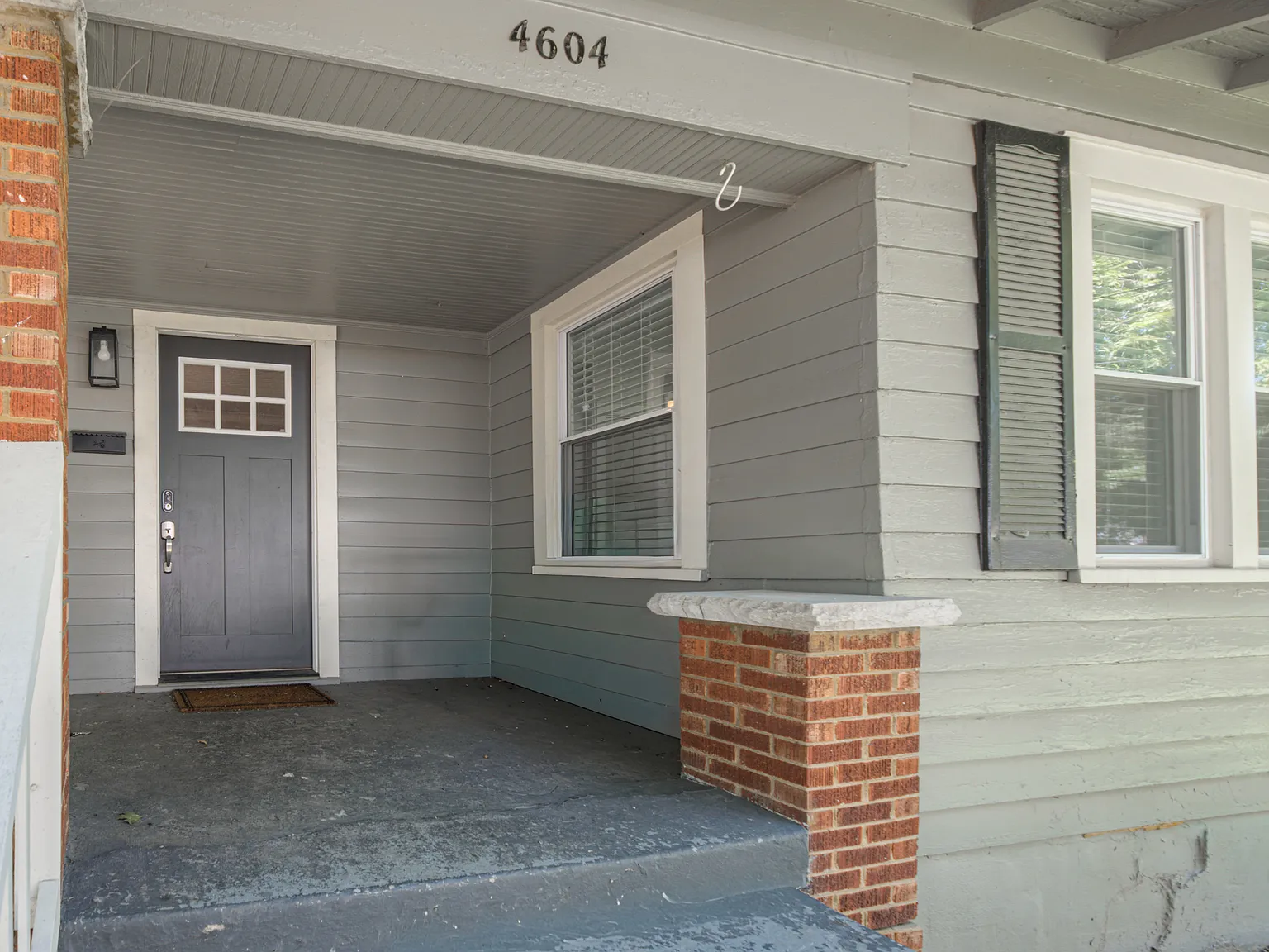 2 bed, 919 sqft, $2,195 — Photo 3