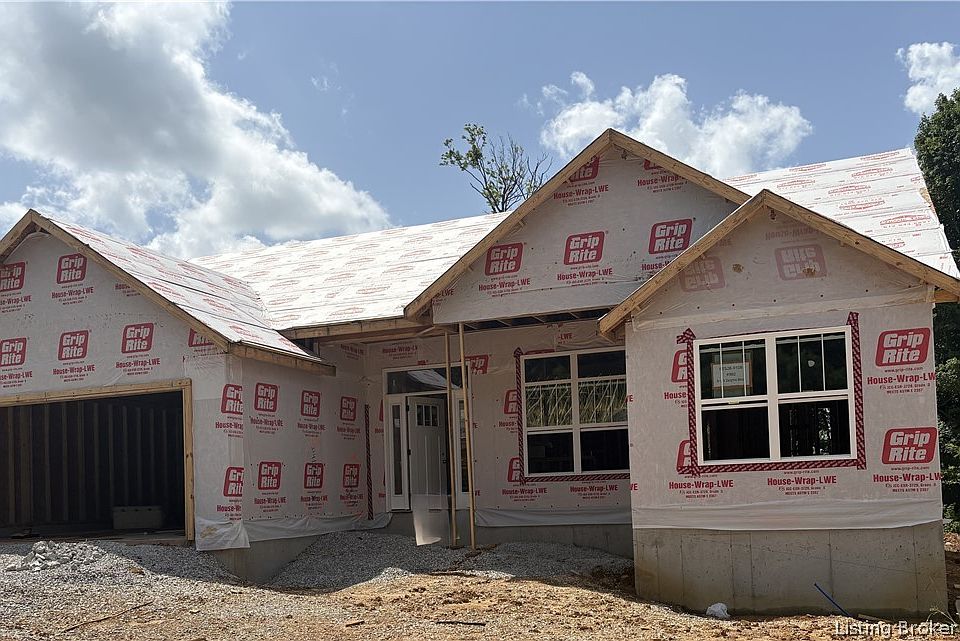 1st image of 8125 - LOT 902 Zelpha Boulevard