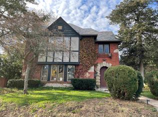 748 Joslyn St, Rockford, IL 61107