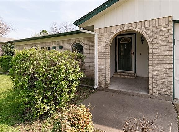 3rd image of 5604 Brent Dr