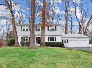 7 Little John Ln, Stamford, CT 06907