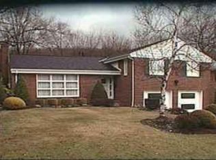 1621 California Ave, White Oak, PA