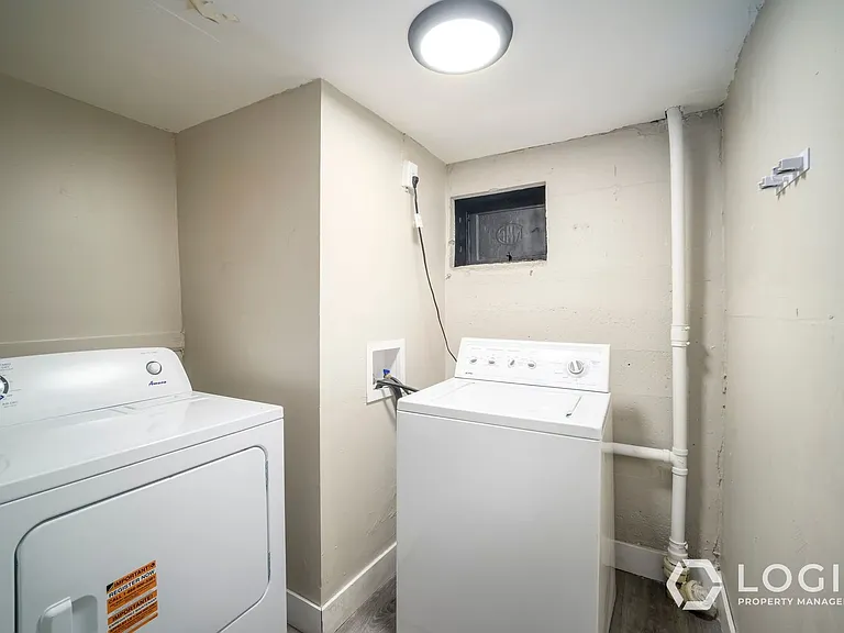 2743 Liberty Ave #B — Photo 17
