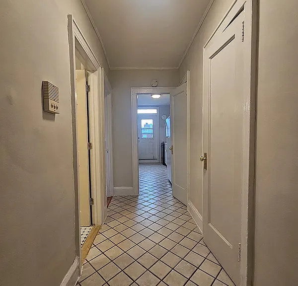 23-52 31st Ave #2R — Photo 9