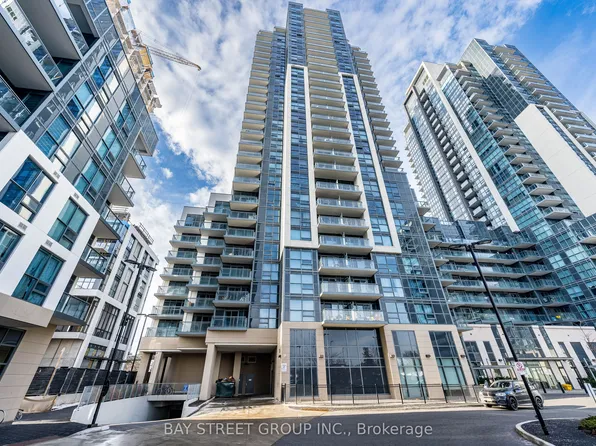 20 Meadowglen Pl #222, Toronto, ON M1G 0A9