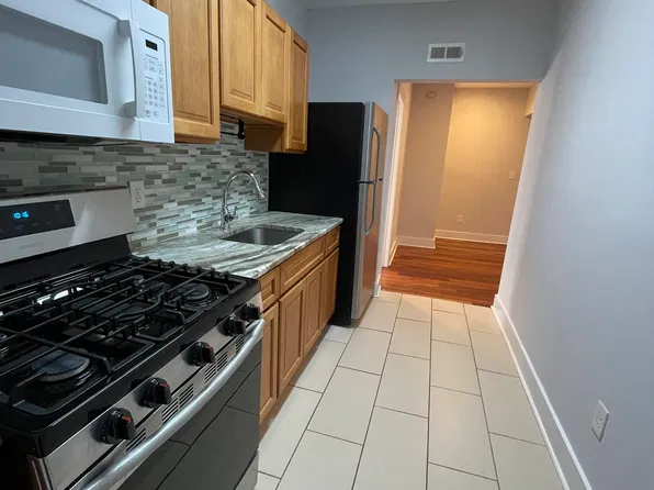 4904 Pine St #C4, Philadelphia, PA 19143