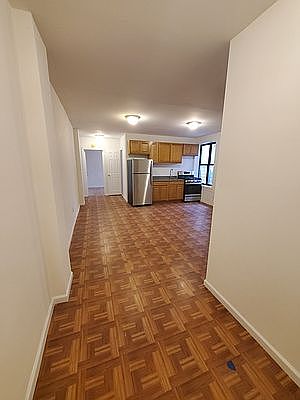 3rd image of 643 Southern Blvd #2D