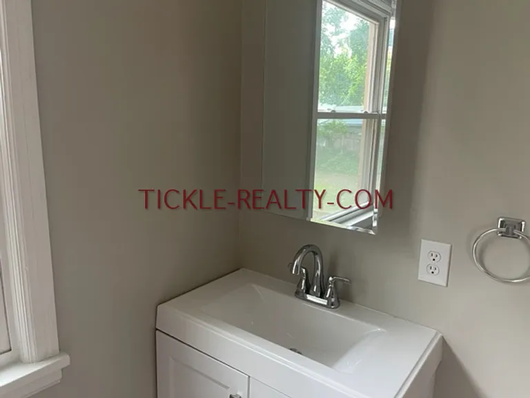 681 Averill Ave. — Photo 2