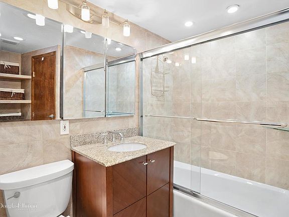4th image of 170 E 88th St APT 1H