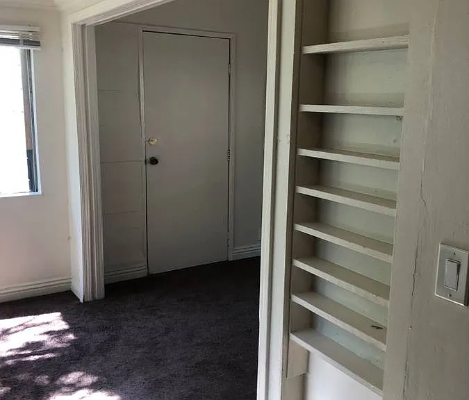 23031 Waters Dr #B — Photo 4