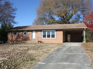 5630 Merle Dr, Trinity, NC 27370