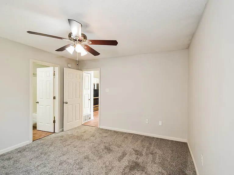 5290 Kristy Ln — Photo 10