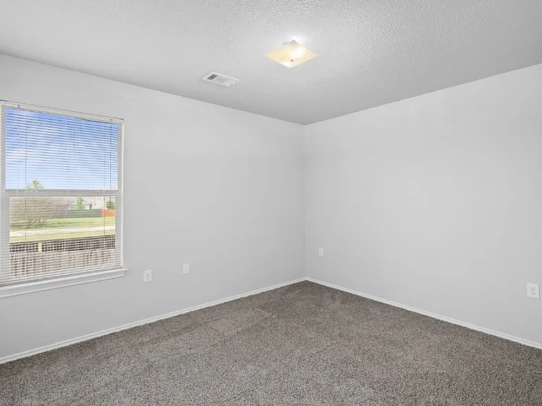 7204 Outfitter Dr — Photo 21