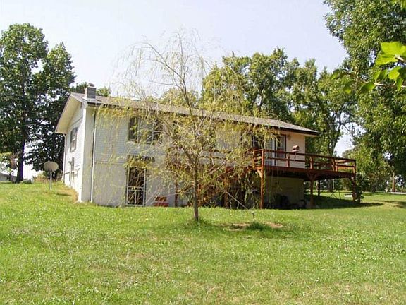 Exterior (rear view)