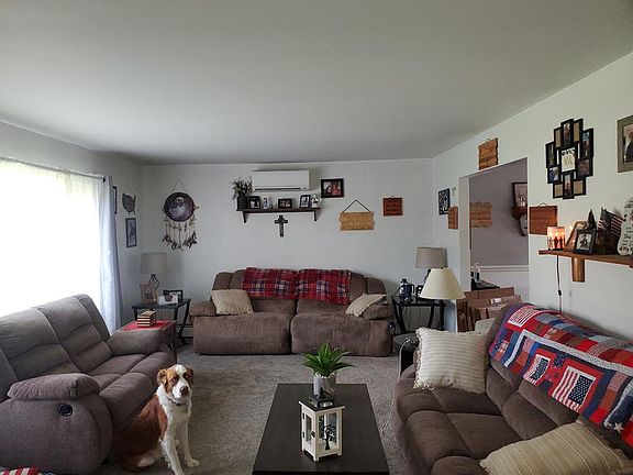 5th image of 60 Brookside Cir