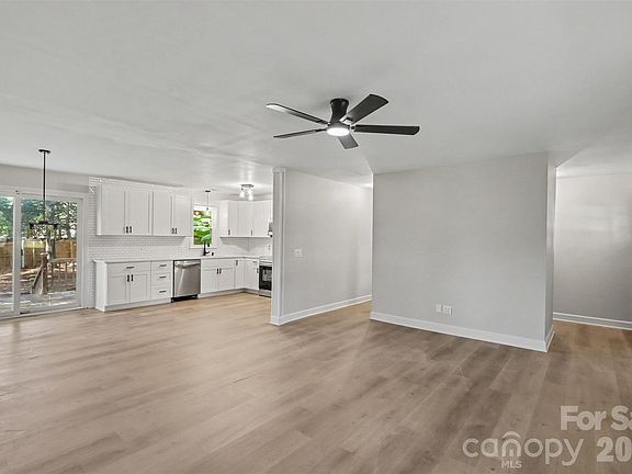 2nd image of 3758 Fieldcrest Cir NW