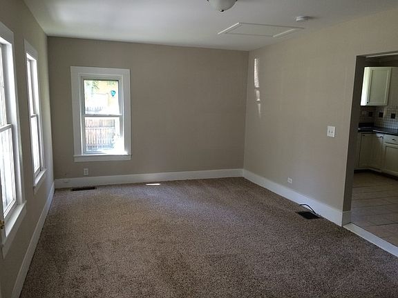 2nd image of 627 N Van Buren St