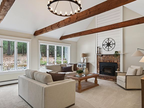 3rd image of 24 Hemlock Ridge