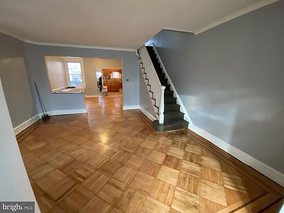 4th image of 755 Herkness St