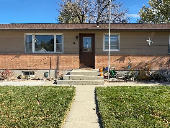 2nd image of 315 Elizabeth Dr