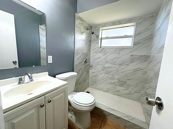 4th image of 81 NW 32nd Ave #2