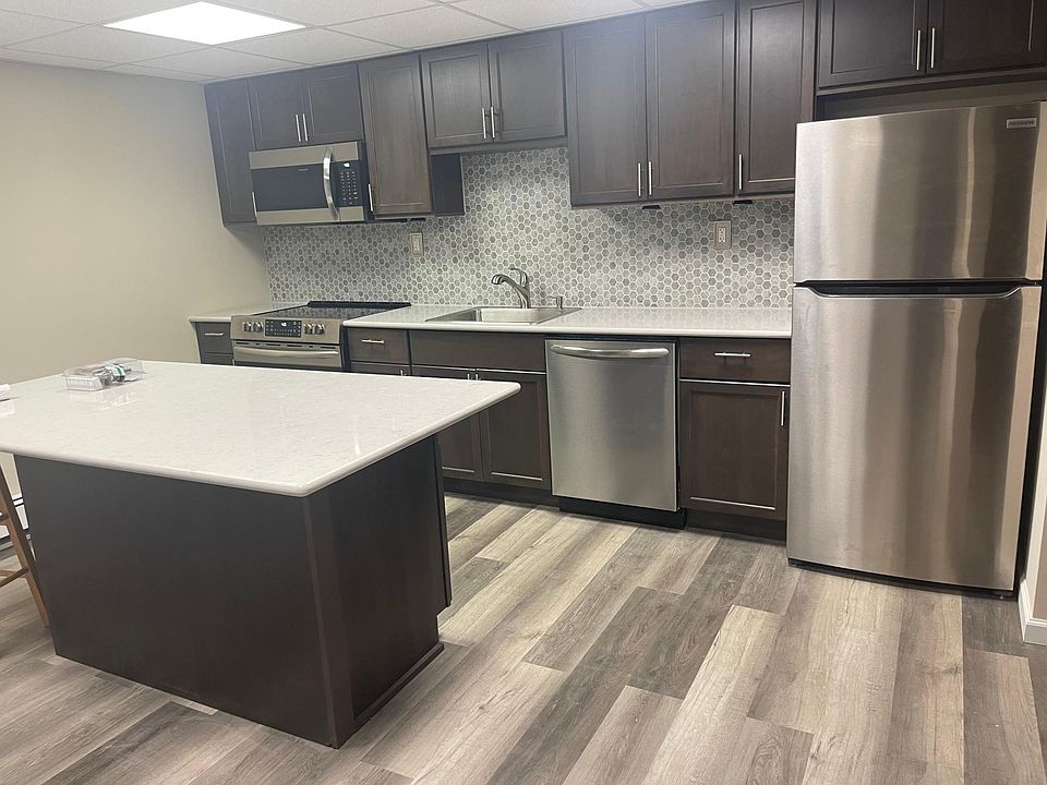2nd image of 1 Diana Dr