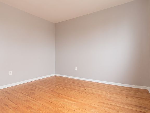 5th image of 90X Arion Park Rd