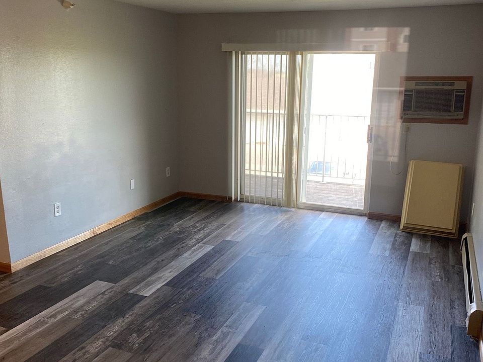 1st image of 1405 Seneca St Space A38