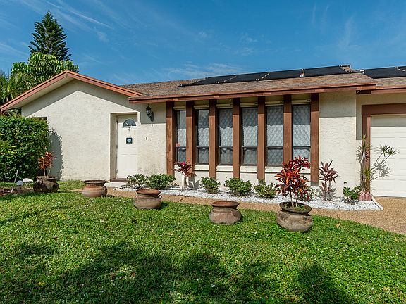 5th image of 2645 SW 14th Court