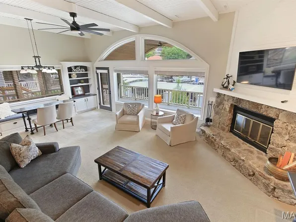 6620 E Lake Point Dr #26, Osage Beach, MO 65065