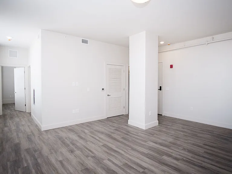 Bell Lofts — Photo 8